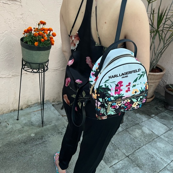 NEW KARL LAGERFELD BACKPACK SHOULDER BAG - Picture 8 of 9